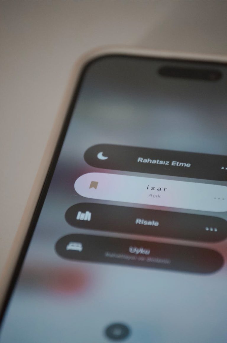 Navigation menus that work on mobile thumbs