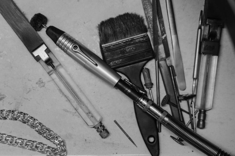 Hero images that stay crisp under 100 kb